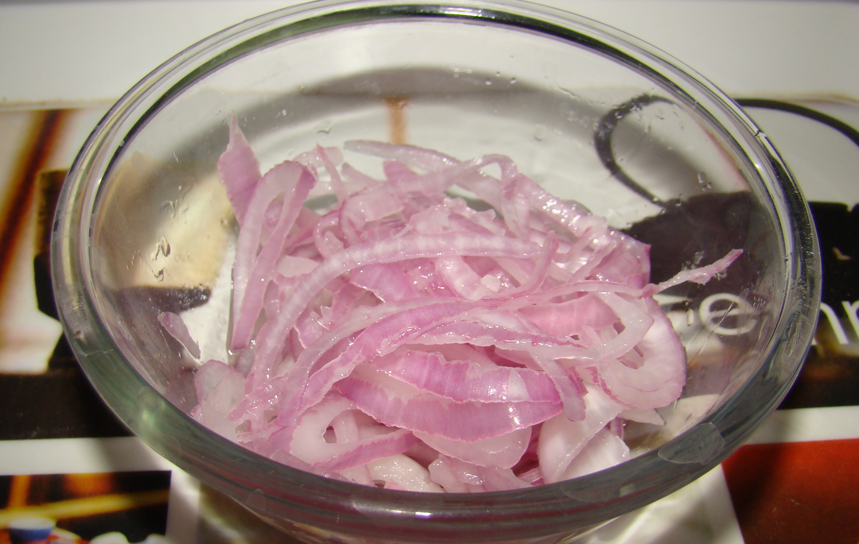 Torshi Red Onion (Onion Pickles) Recipe